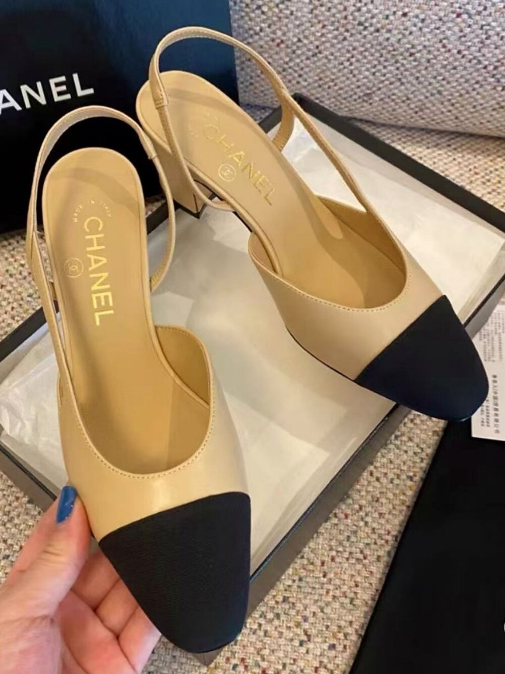 CHANEL Two-Tone Lambskin & Canvas Slingback Block Heel Pumps - Picture 2 of 9